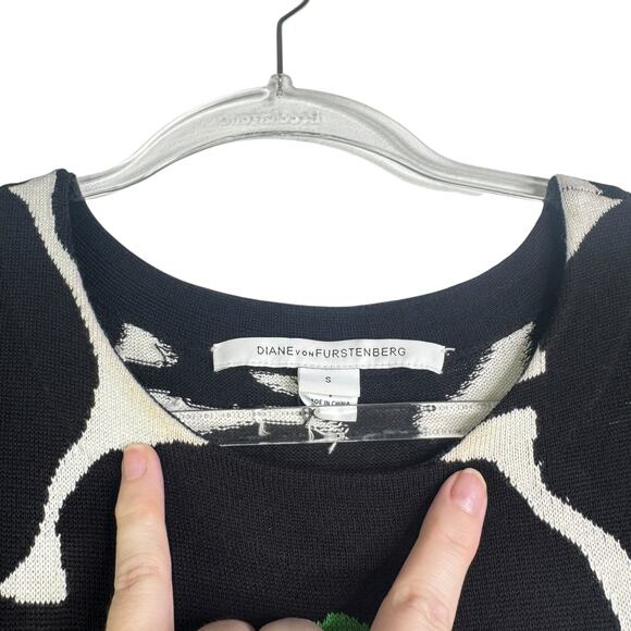 Diane von Furstenberg Chioma Intarsia Knit Dress Size Small Retro Floral Printed - Picture 6 of 16